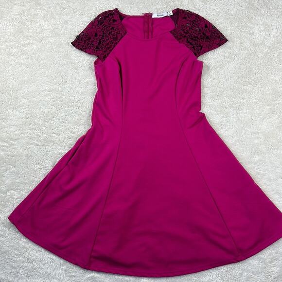 Justfab Magenta fit and flare cap sleeve dress, size small - Picture 3 of 9